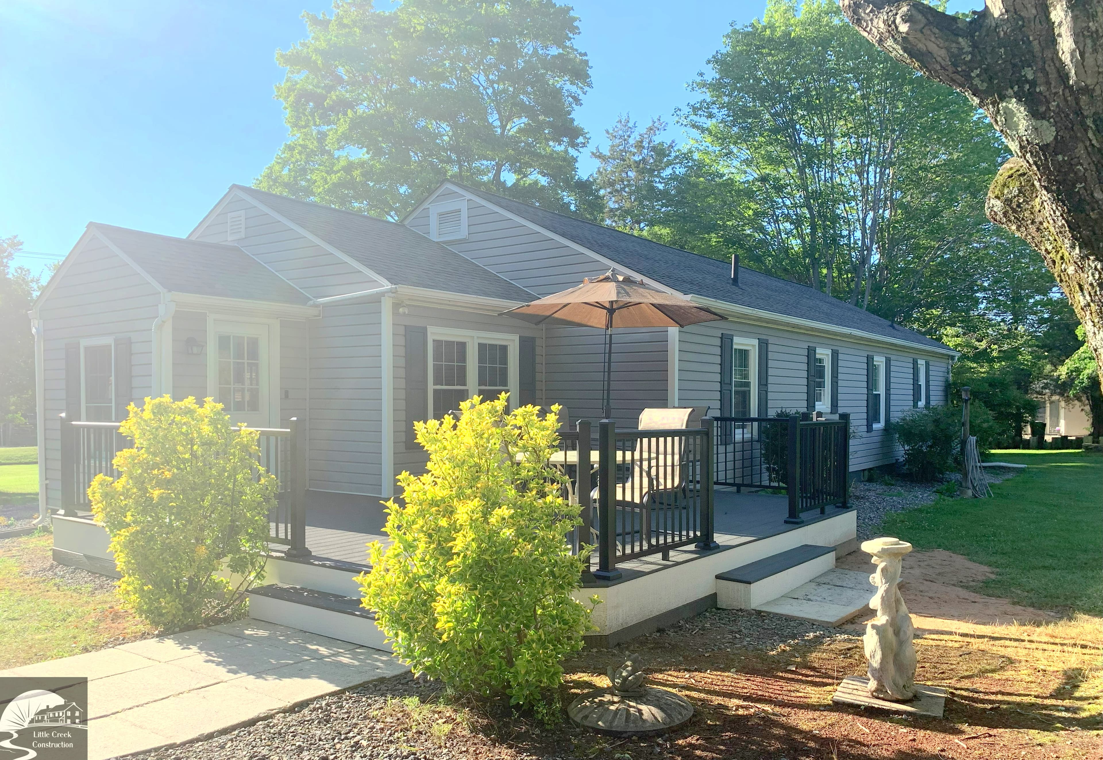 Seamless Indoor-Outdoor Flow